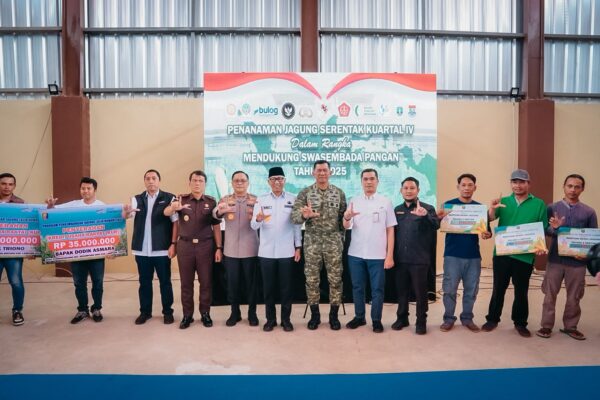 Pangdam XXI/Radin Inten Ikuti Zoom Meeting Penanaman Jagung Serentak Kuartal IV Tahun 2025